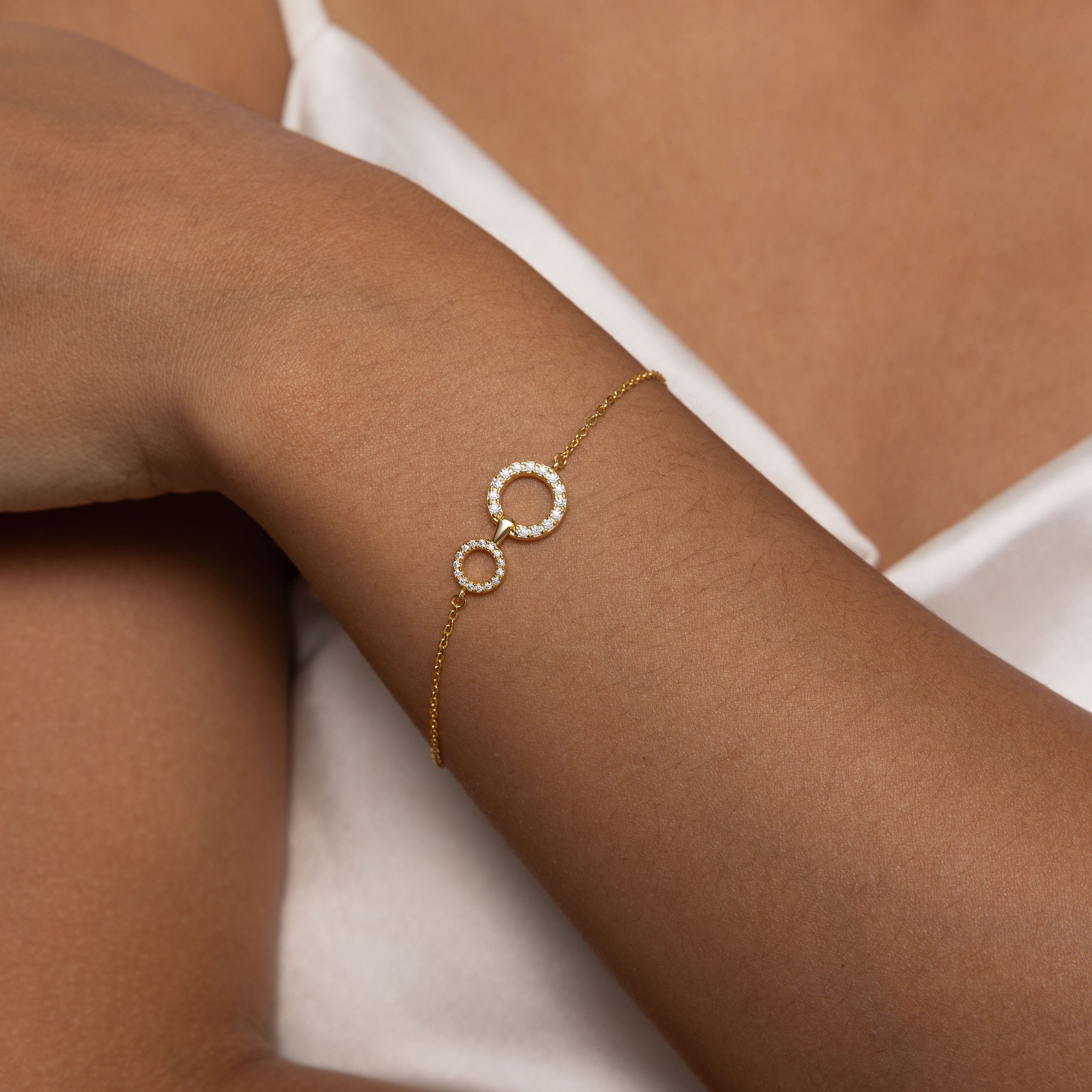 Linked Circles Bracelet, Gold