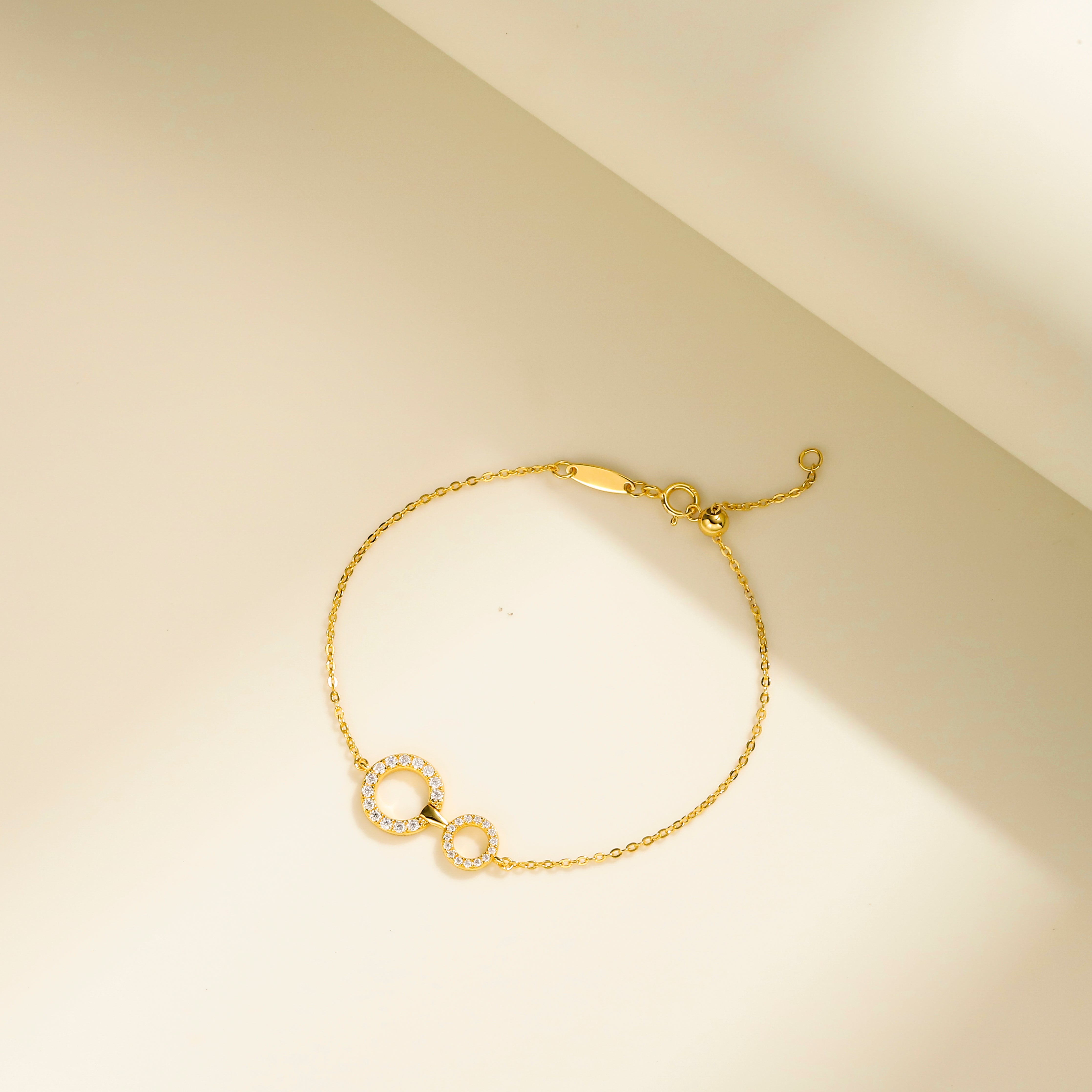 Linked Circles Bracelet, Gold